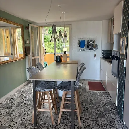 Apartment Proche Almanarre - - 4pers